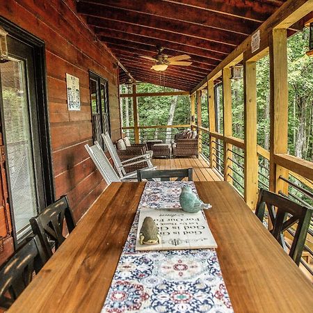 Adore The Smores Rustic Mountain Charm Outdoor Spaces And A Cozy Hot Tub Blue Ridge Exterior photo