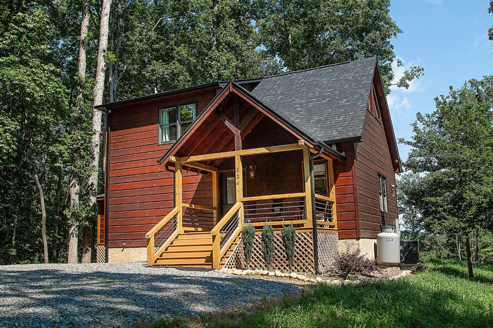 Adore The Smores Rustic Mountain Charm Outdoor Spaces And A Cozy Hot Tub Blue Ridge Exterior photo