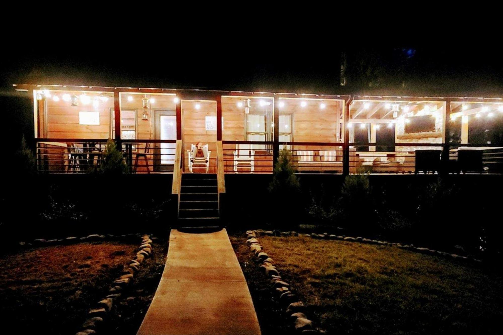 Adore The Smores Rustic Mountain Charm Outdoor Spaces And A Cozy Hot Tub Blue Ridge Exterior photo
